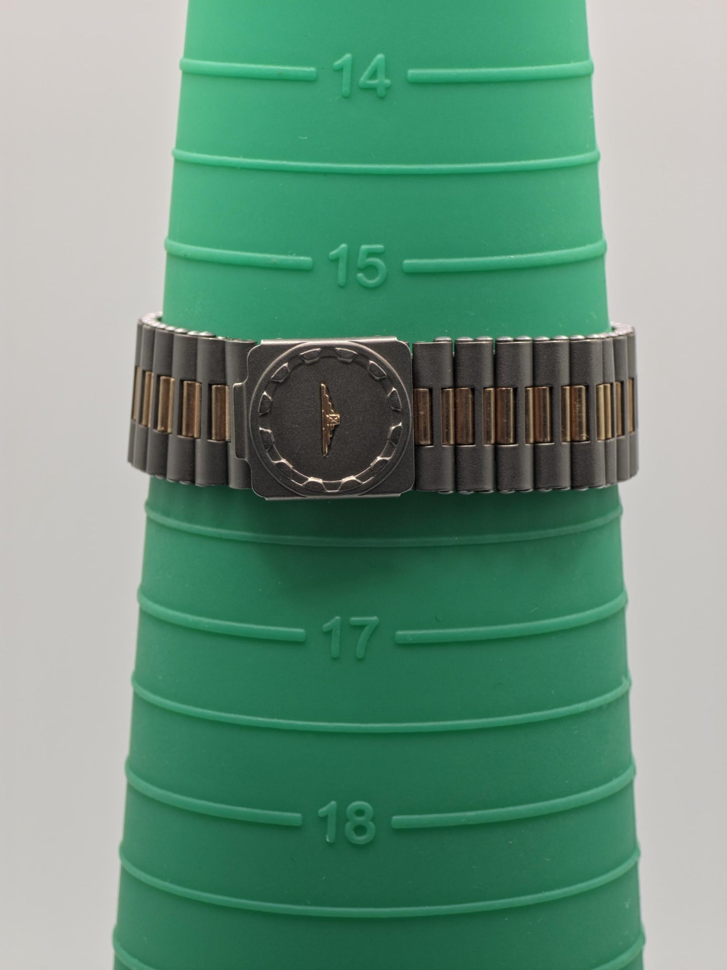 Longines Conquest Titanium Quartz Watch 10ATM Date Two Tone Bracelet Unisex Vintage | - 55
