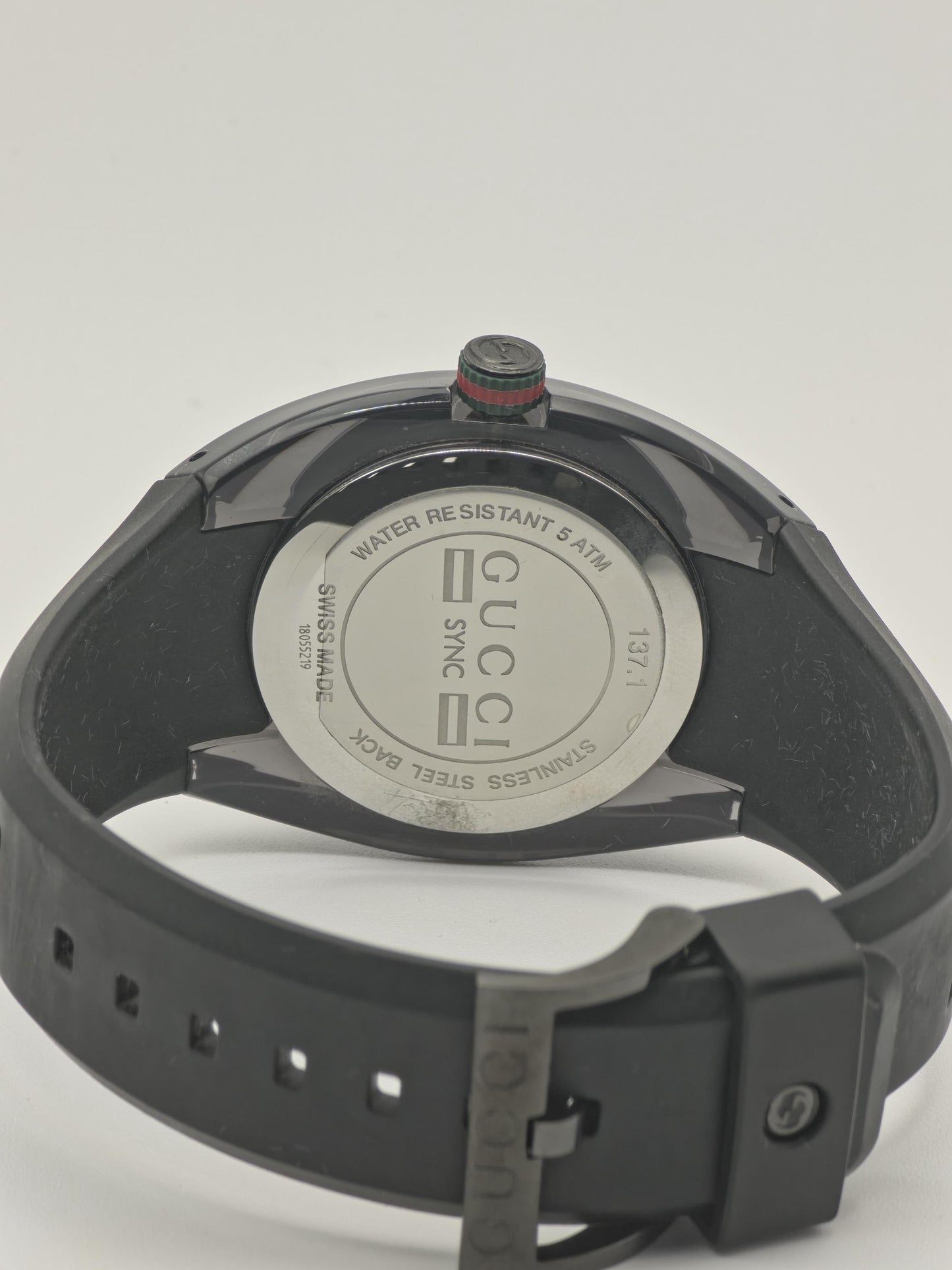 Gucci Sync 137.1 Quartz Wristwatch Black Dial Rubber Strap 5ATM Swiss Made | - 68