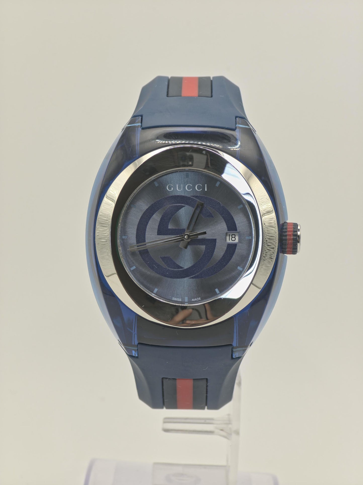 Gucci Sync 137.1 Mens Quartz Wristwatch Blue Dial Rubber Strap 5ATM Swiss Made | - 69