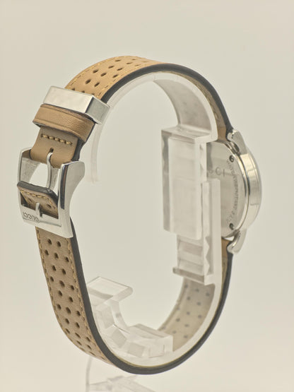 Gucci 101L women Swiss Quartz Watch Perforated Leather Strap 3ATM Boxed | - 74