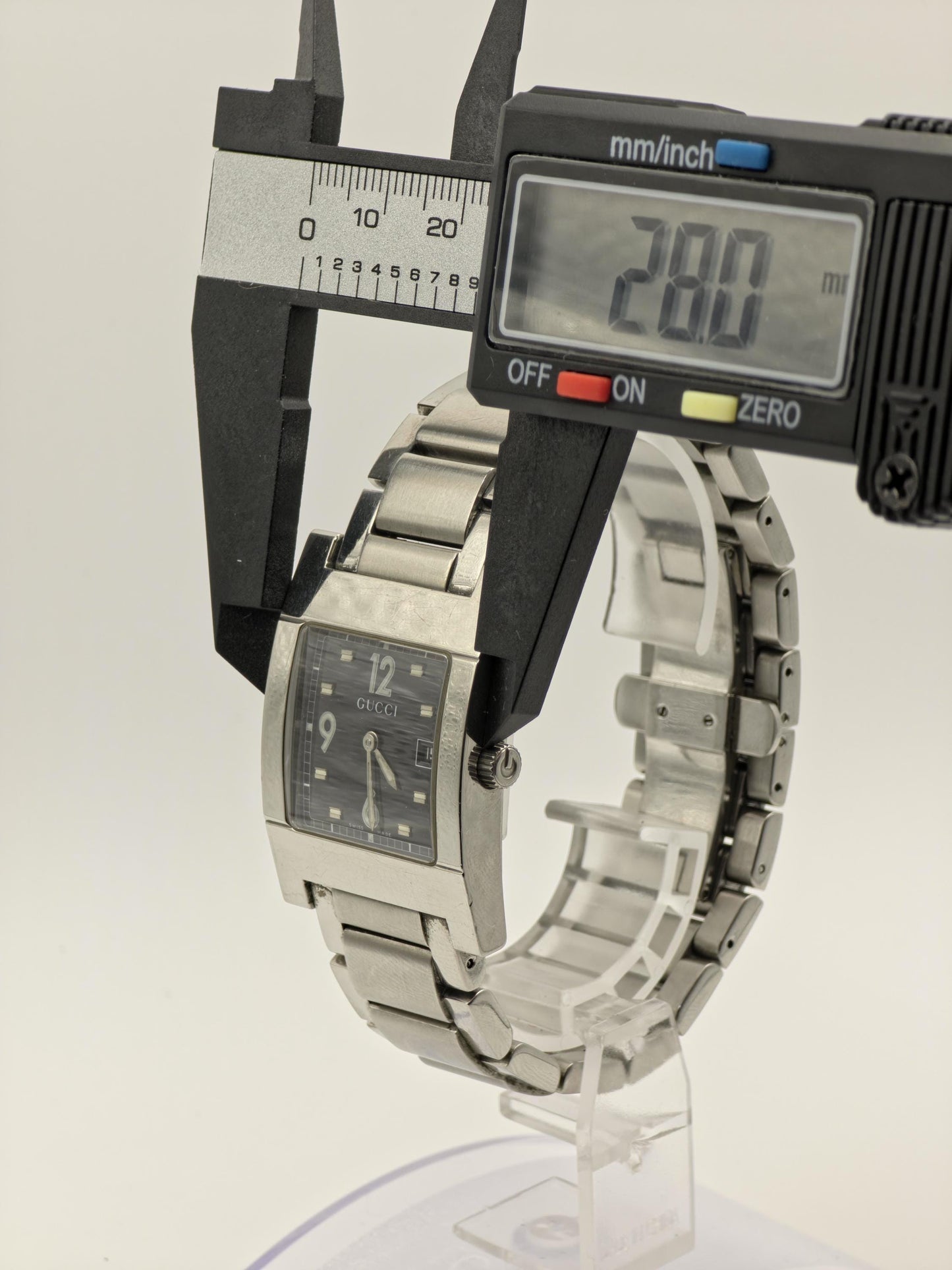 Vintage Gucci Square Watch | Model 7700M | Date | Stainless Steel | women | - 121