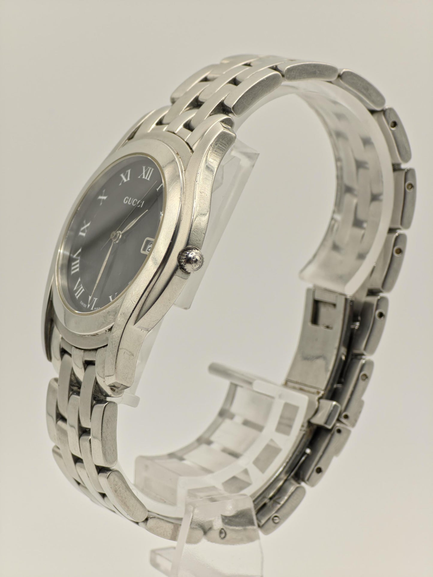 Gucci Men’s Black Dial Date Watch Stainless Steel Swiss Made 5500M | – 130