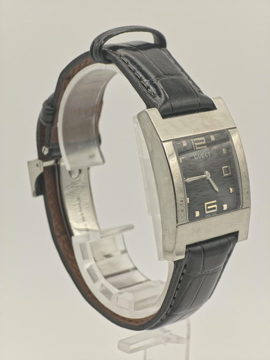 Gucci 7700M Rectangular Black Dial Leather Strap Swiss Quartz Unisex | - 132