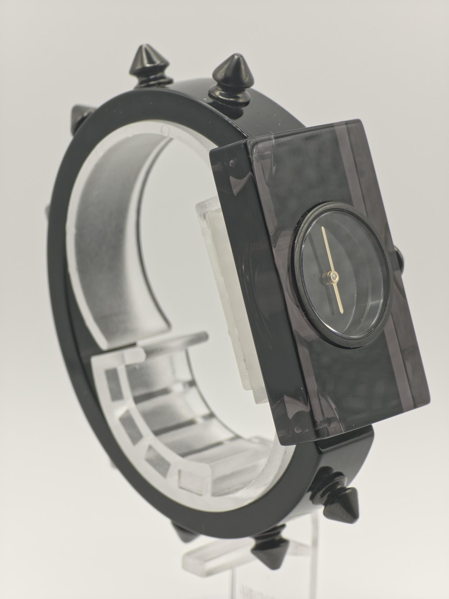 Gucci 143.5 Black Resin Ladies Quartz Watch | - 138