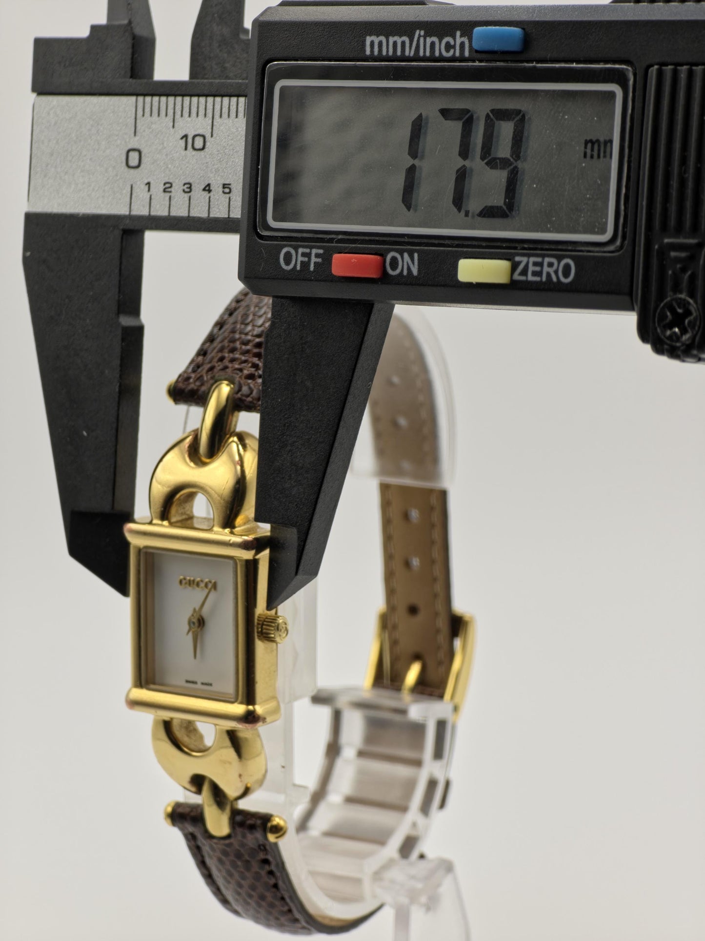 Gucci Women’s Quartz Watch | Model 1800L | Gold Case | Swiss Made | - 117