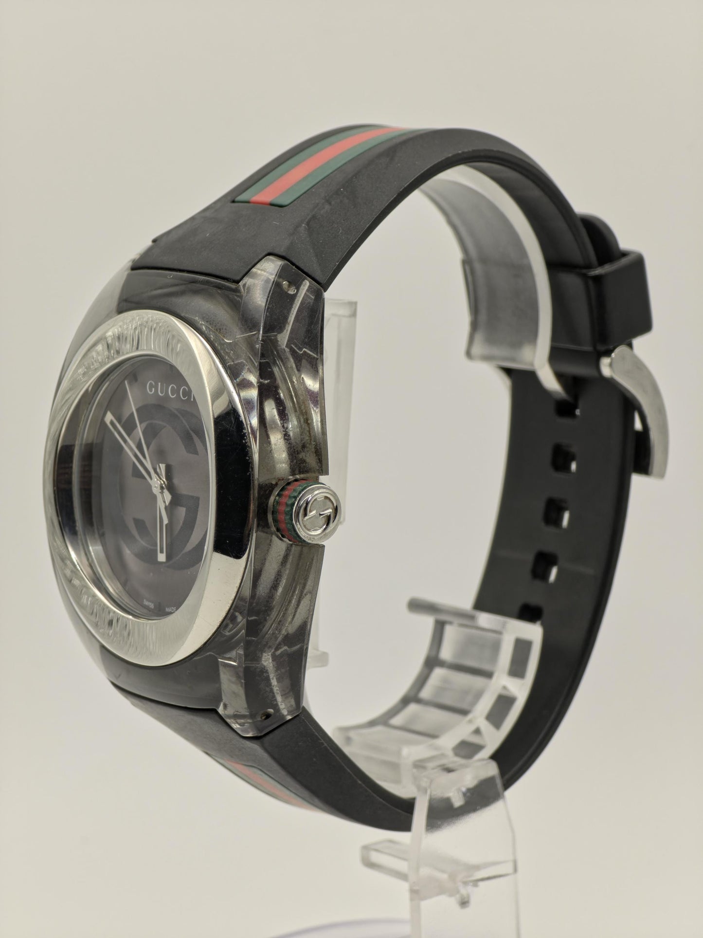 Gucci Men’s Quartz Watch | Model 137.1 | Black Dial | Rubber Strap | Swiss Made | - 118