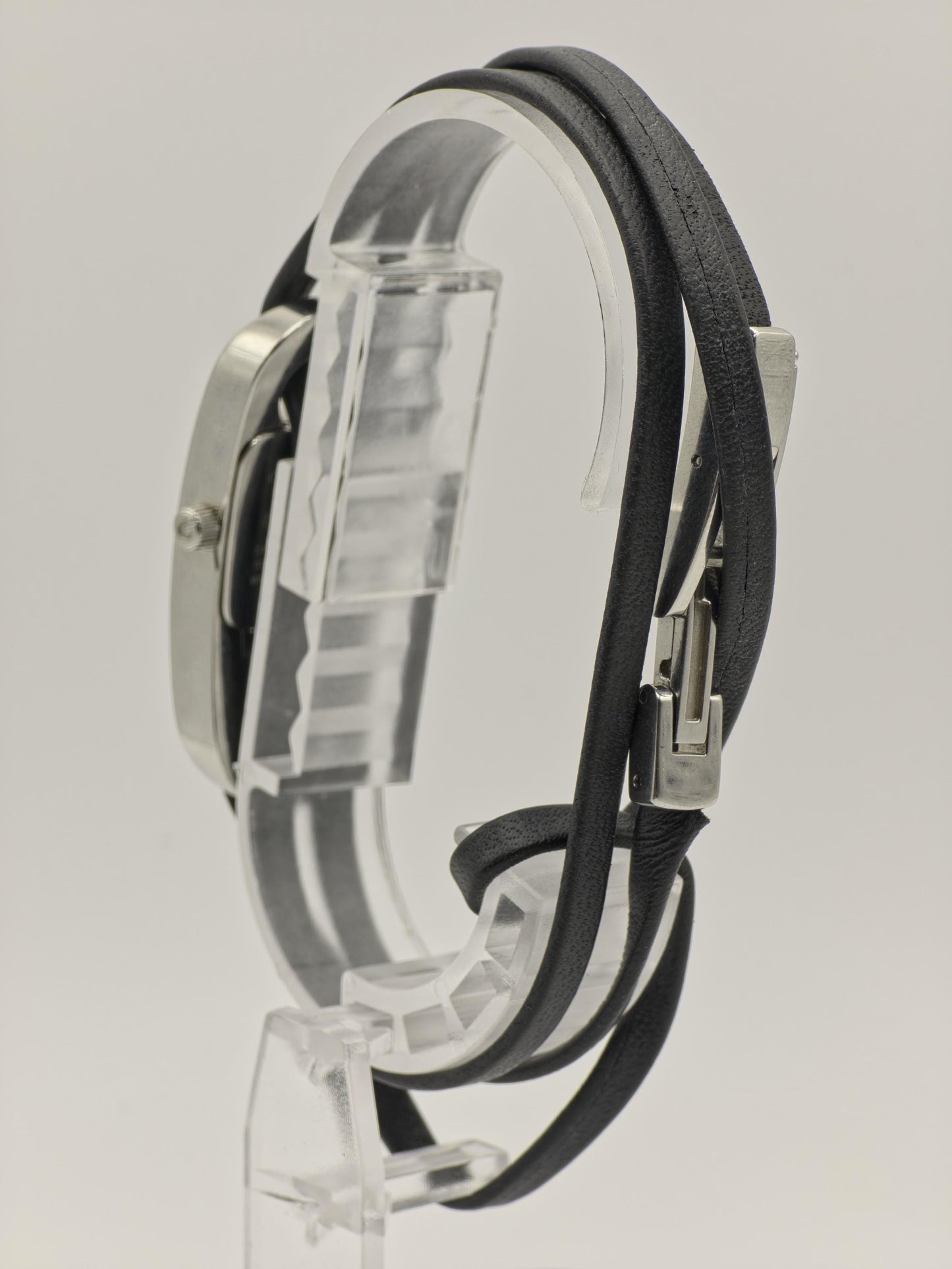 Gucci Women’s Wrap Bracelet Watch | Model 6100L | Swiss Made | Adjustable Fit | Box & Warranty Card | - 128