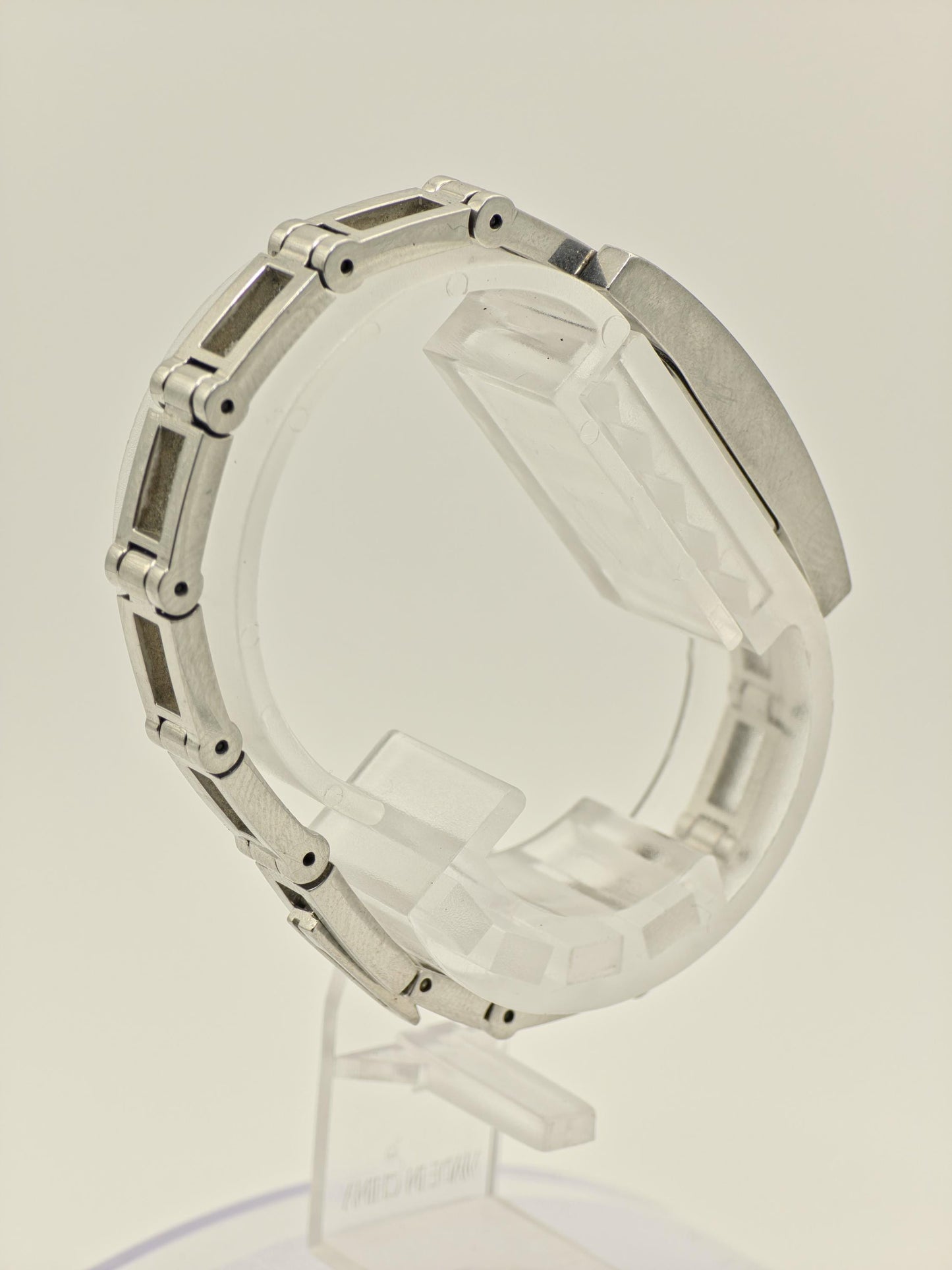 Gucci 3900L Vintage Quartz Watch Women | - 158