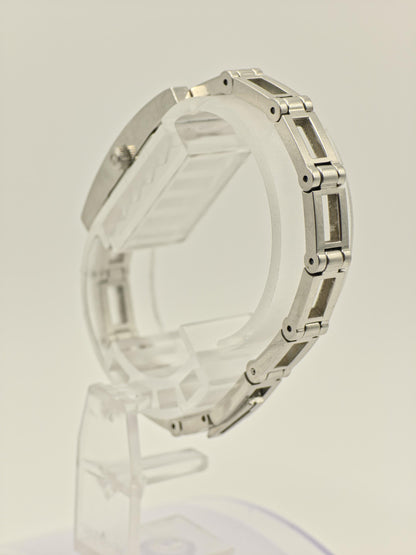 Gucci 3900L Vintage Quartz Watch Women | - 158