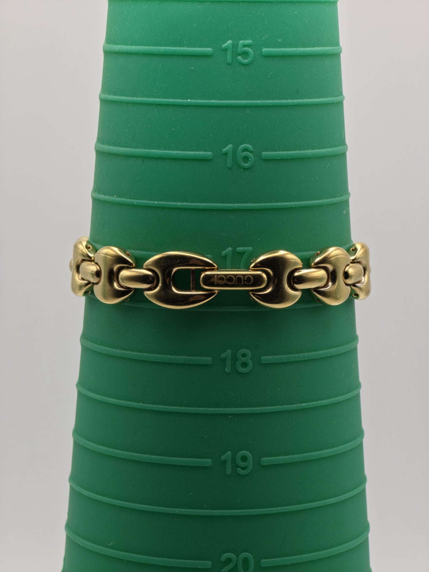 Gucci 1800L Vintage Swiss Women’s Watch | Box & Warranty Card - 169