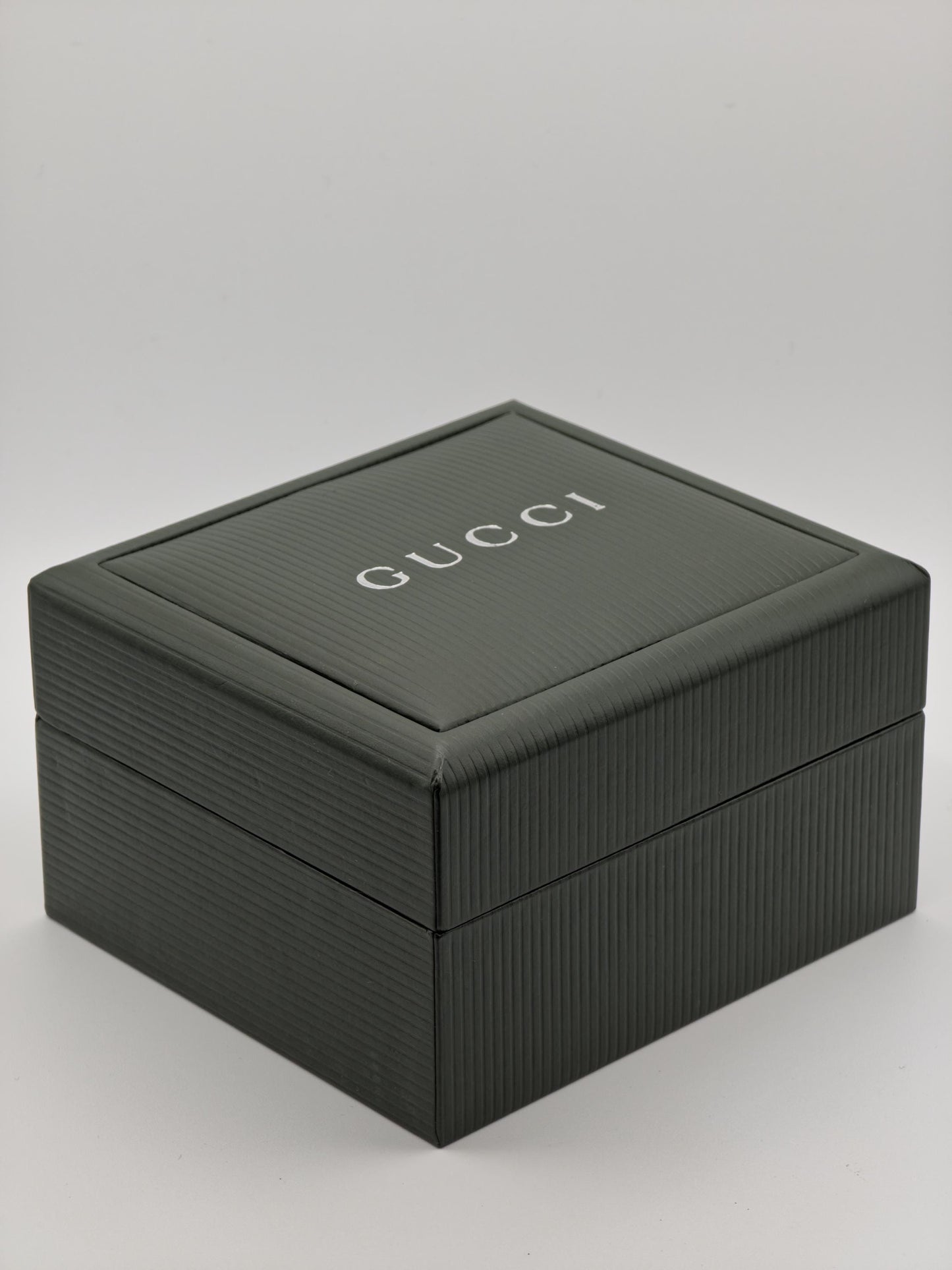 Gucci 6700L Vintage Swiss Women Watch | Box & Warranty - 173