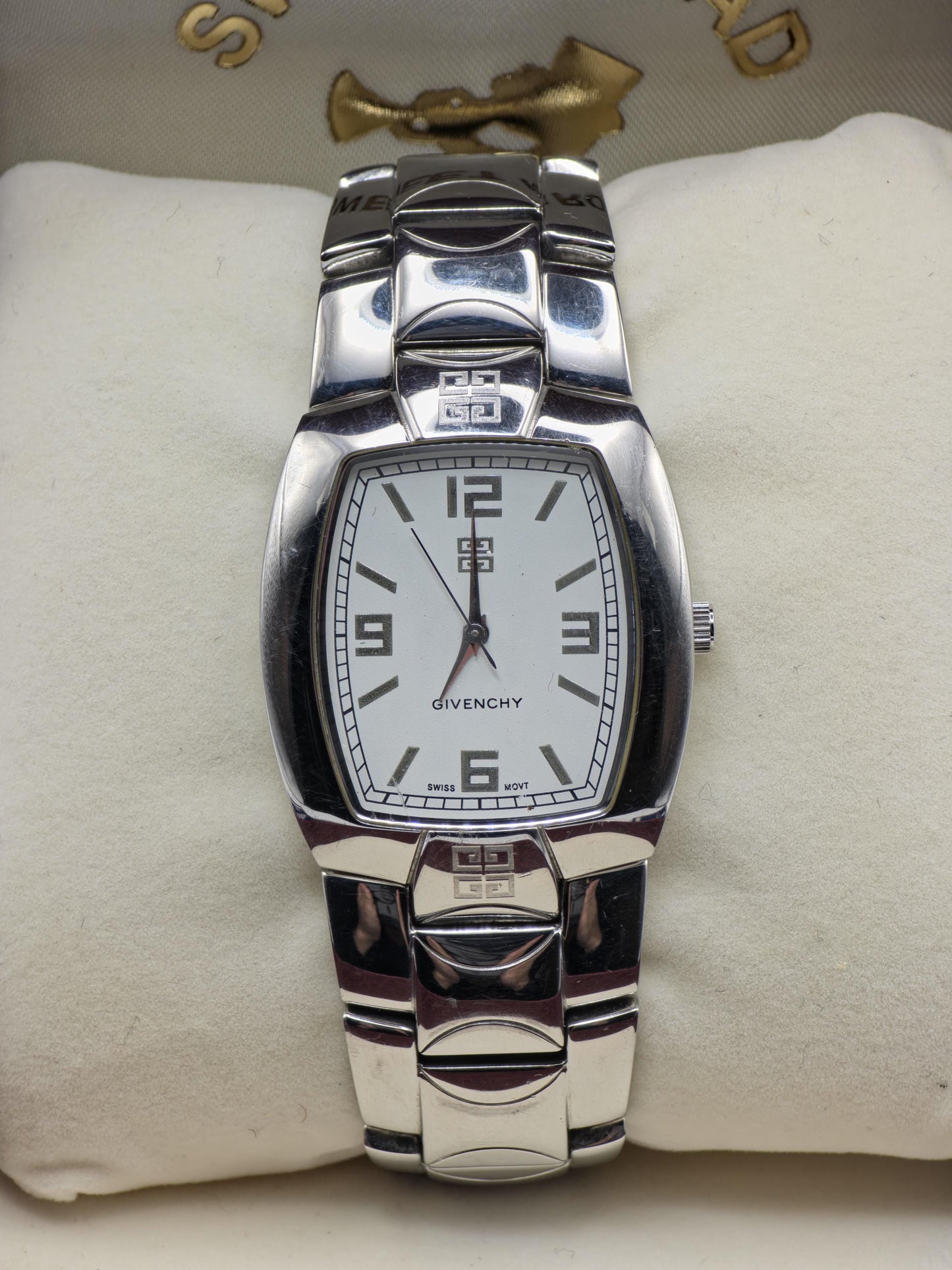 Givenchy 0218 4P Vintage Swiss Quartz Watch Man  | Box Warranty Link -175