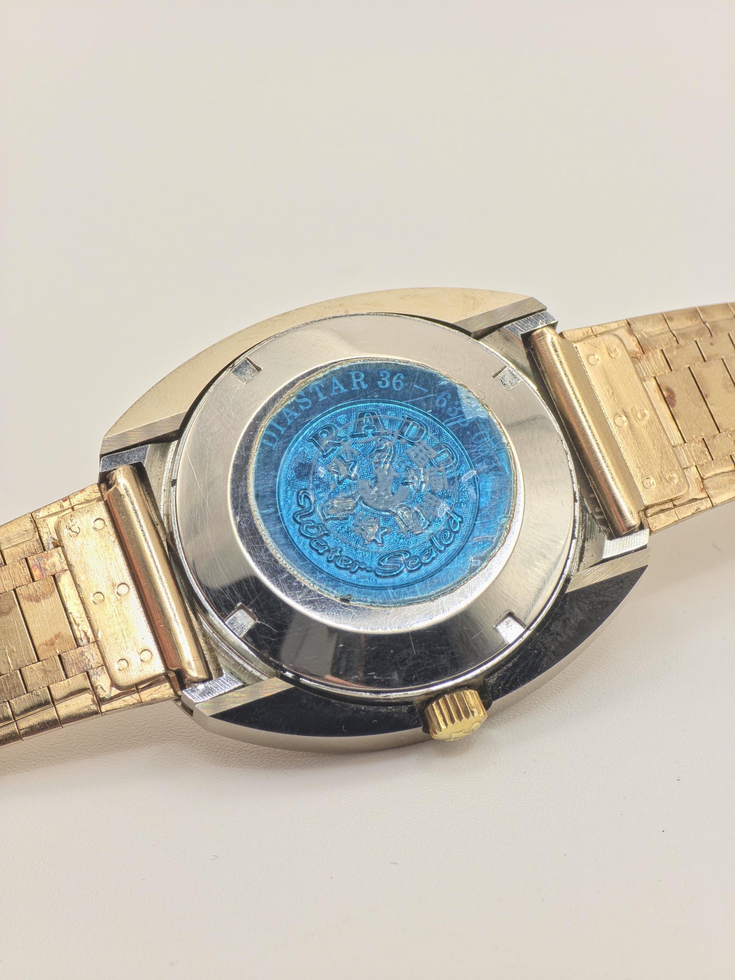 Rado Diastar Quartz Gold Tone Men’s Watch | Sapphire Crystal | Swiss Made - 201
