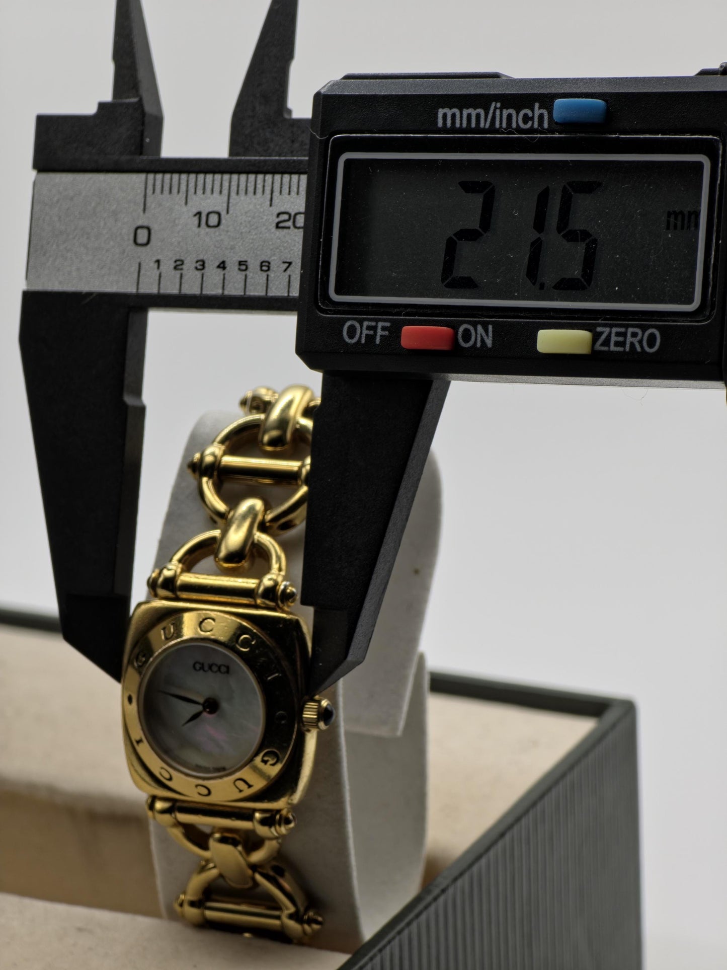Gucci 6400L Vintage Swiss Women’s Watch | Box & International Warranty - 167