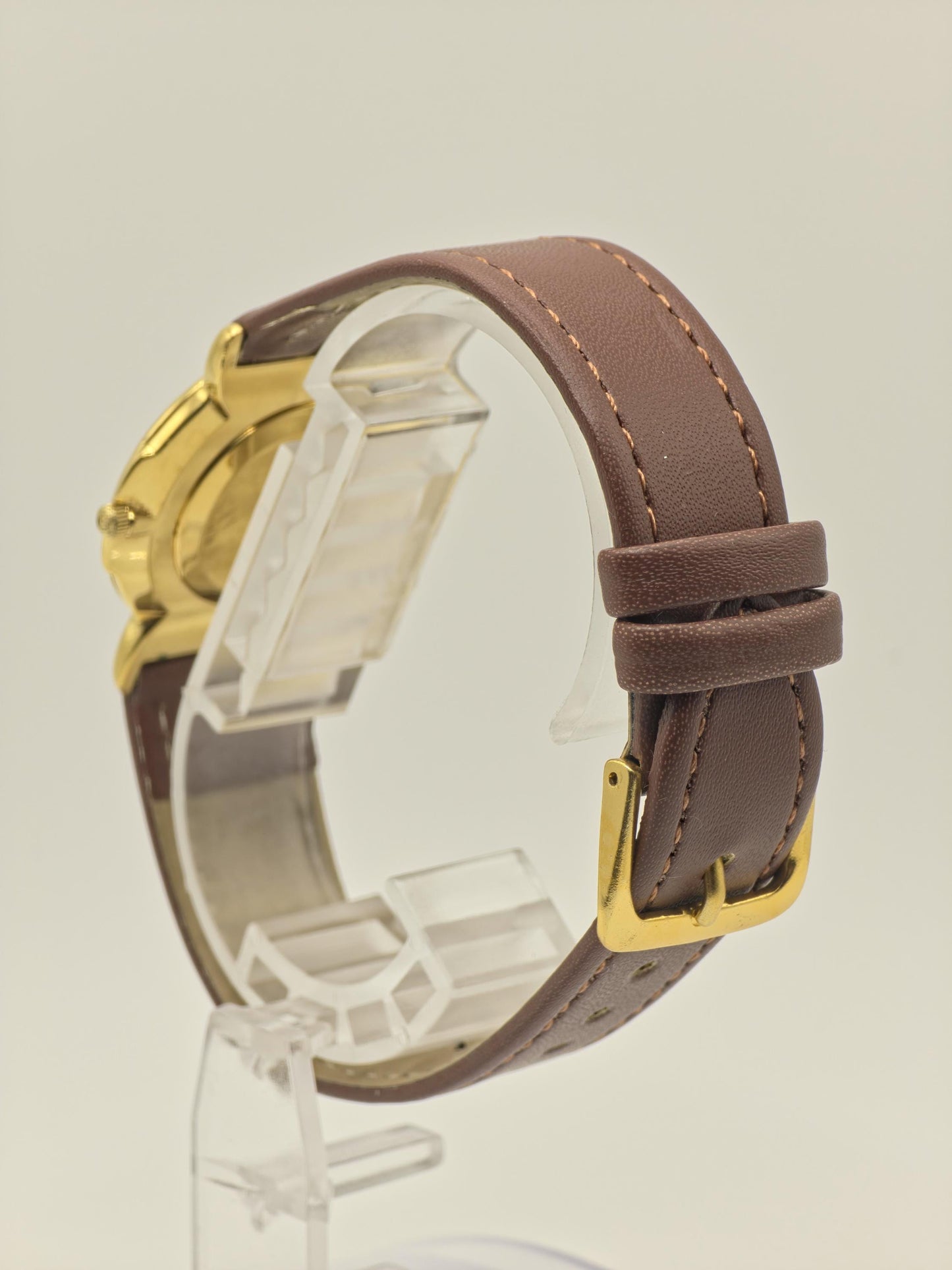 Gucci 3400M Gold-Plated Black Dial Leather Strap Unisex Watch | - 192