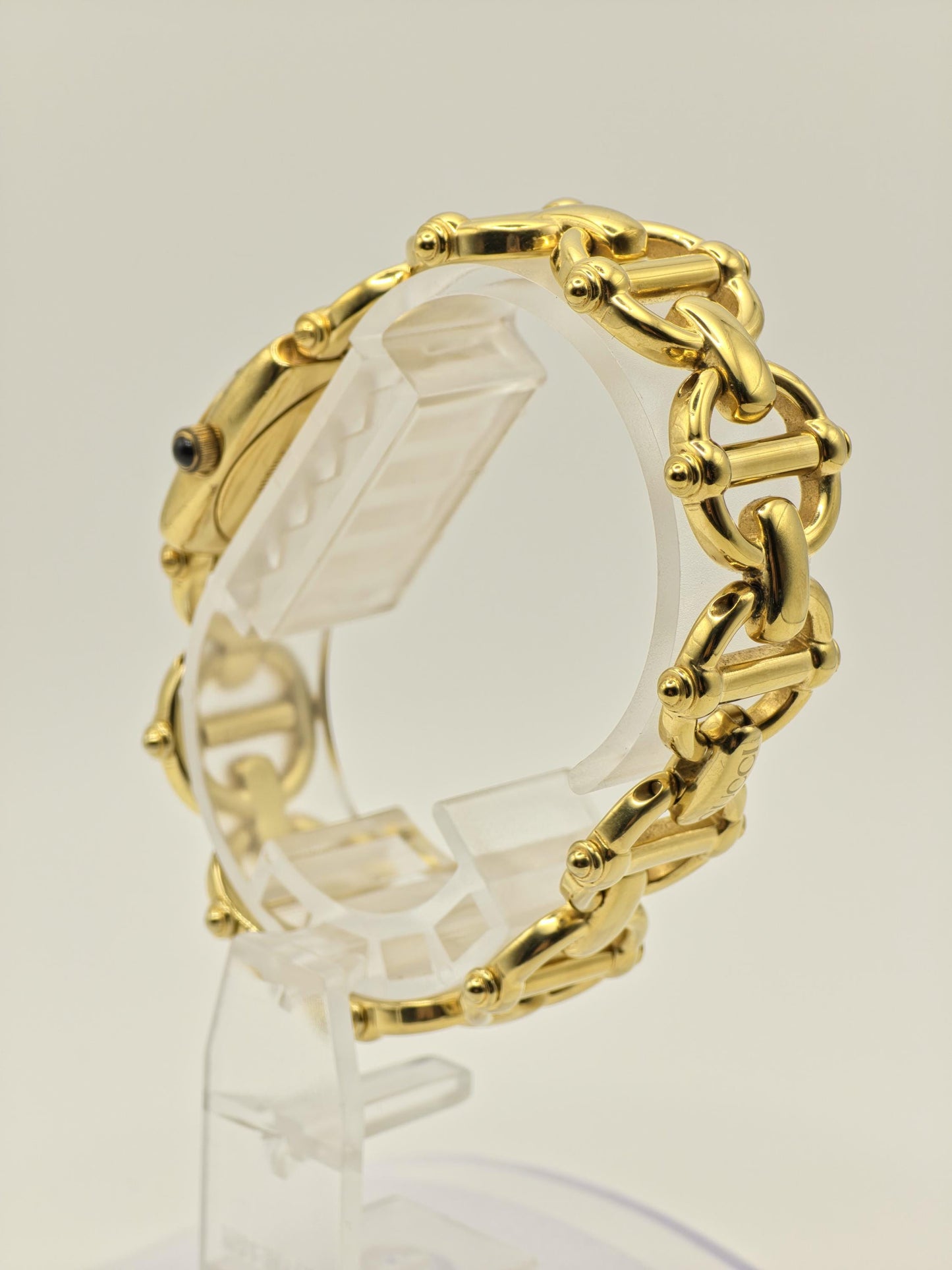Gucci 6400L Gold Tone Vintage Watch Women Mother of Pearl Dial with Box - 214