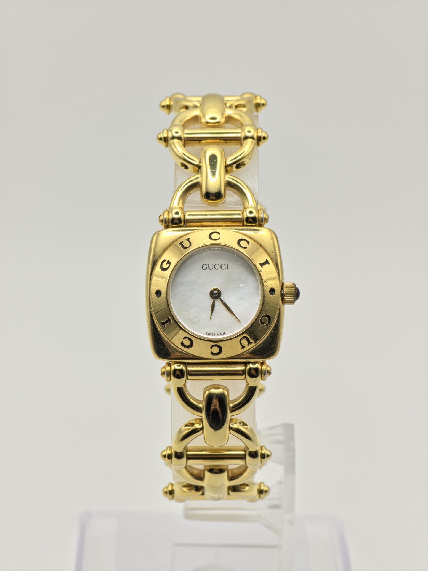 Gucci 6400L Gold Tone Vintage Watch Women Mother of Pearl Dial with Box - 214