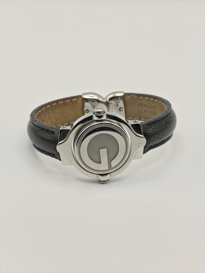 Gucci Twirl Rotating Case Watch Women Silver Black Dial Leather Strap - 216