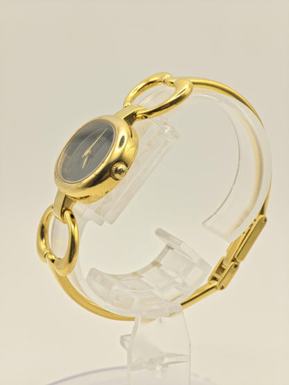 Gucci 1600 Watch Women Black Dial Gold Tone Bracelet Vintage - 225