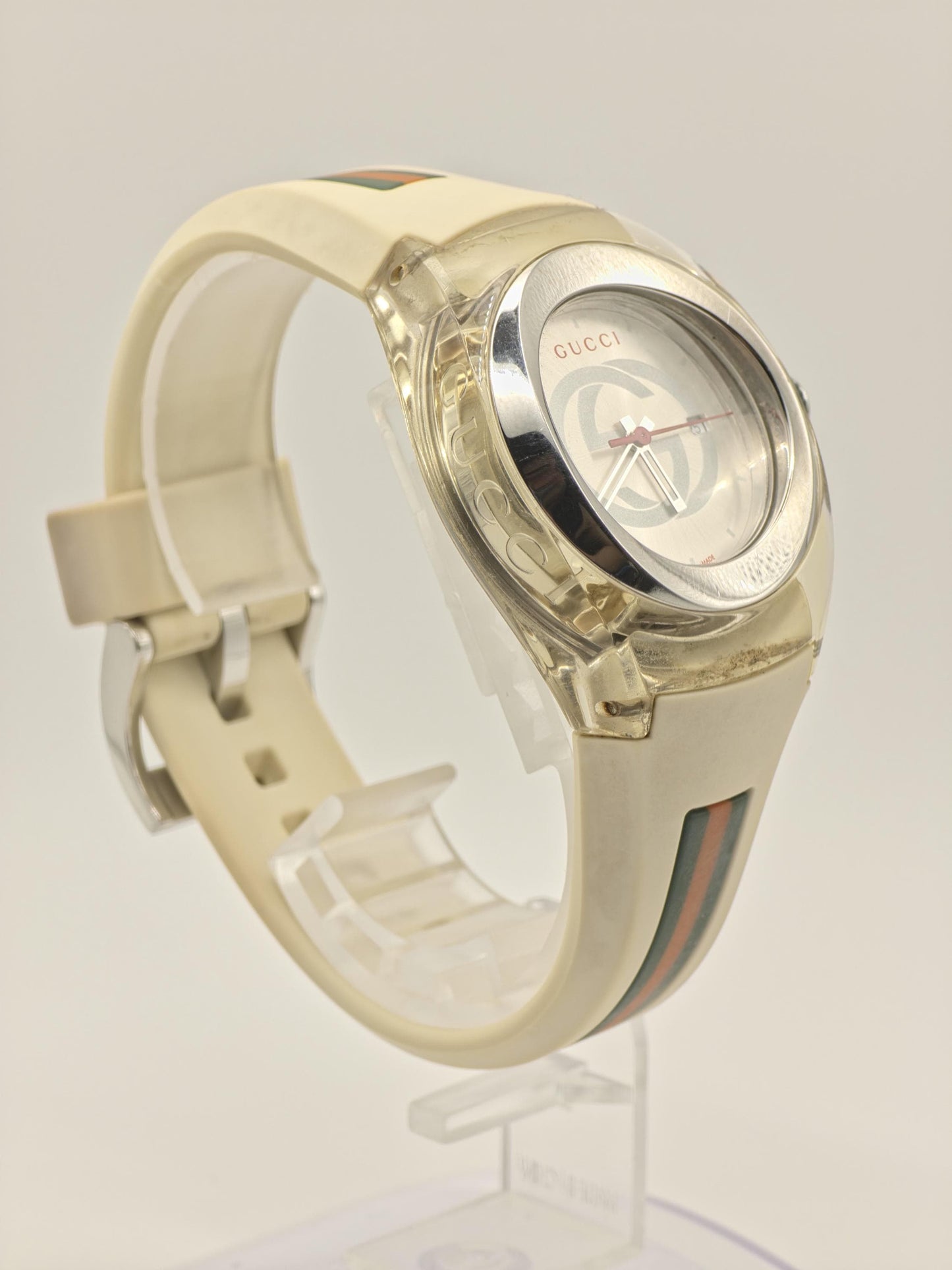 Gucci 137.3 Watch Women Silver Dial Date Web Stripe Rubber Strap - 226