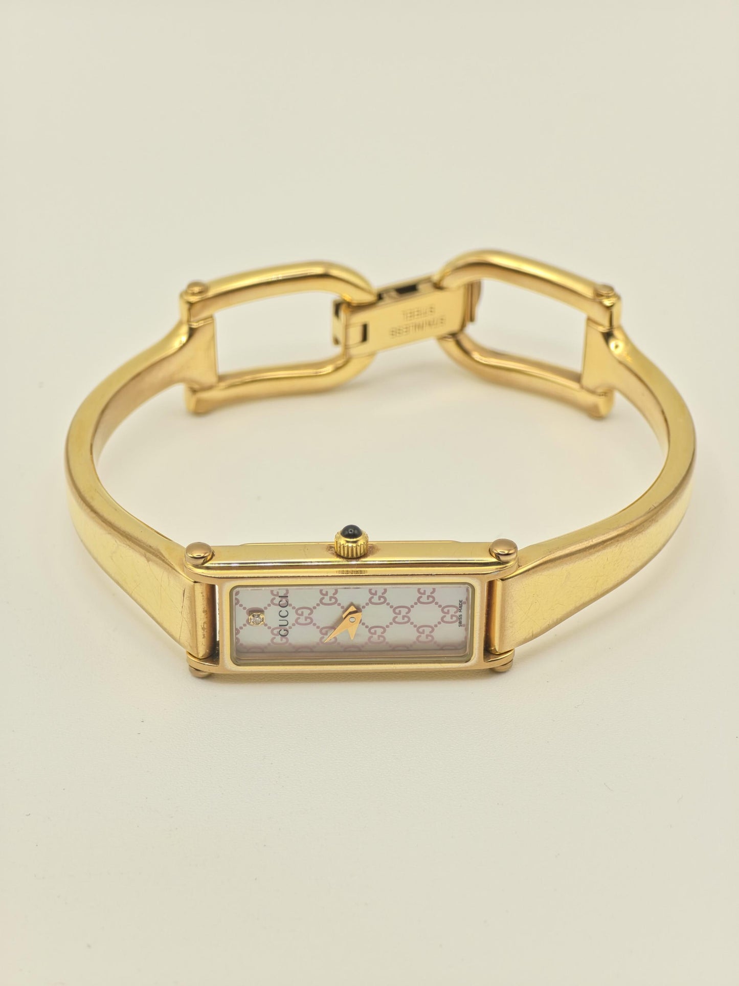 Gucci 1500L Watch Women Pink GG Dial Gold Tone Bracelet Vintage - 228