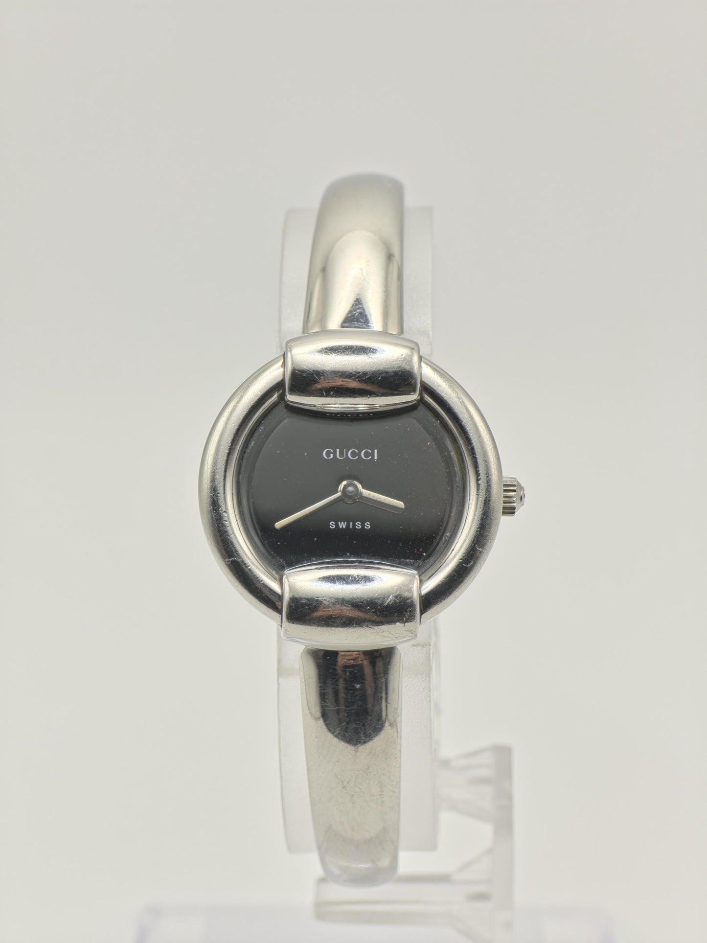 Gucci 1400L Watch Women Black Dial Silver Bangle Bracelet - 230