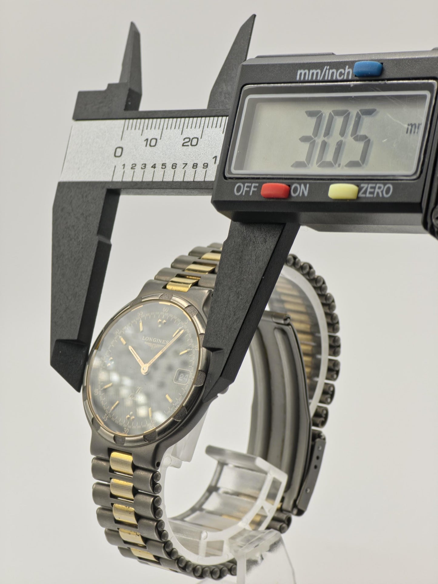 Longines Conquest Ti Quartz Titanium Watch Unisex Two Tone Date - 233
