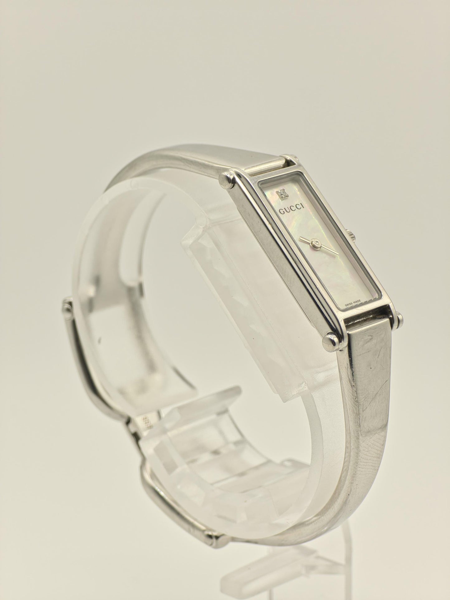 Gucci 1500L Quartz Watch Mother of Pearl Dial Silver Women Vintage - 236
