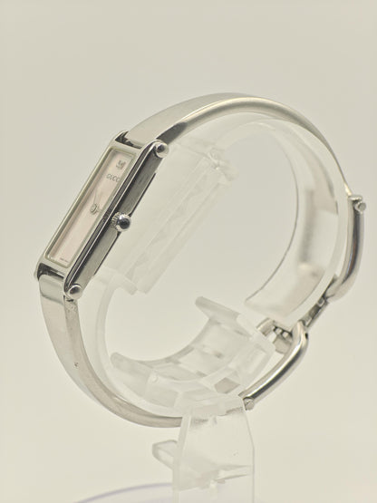 Gucci 1500L Silver Bangle Watch Women Mother of Pearl Dial Diamond with Box -212