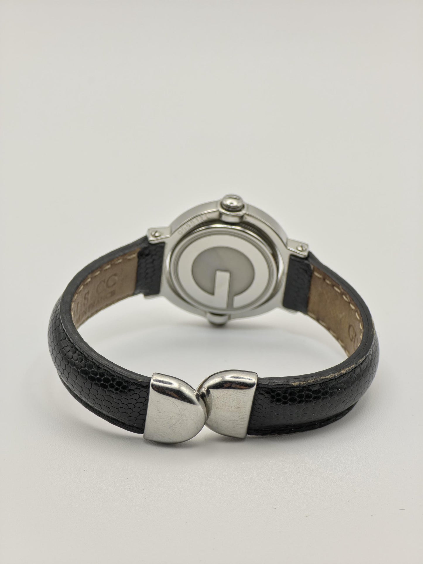 Gucci Twirl Rotating Case Watch Women Silver Black Dial Leather Strap - 216