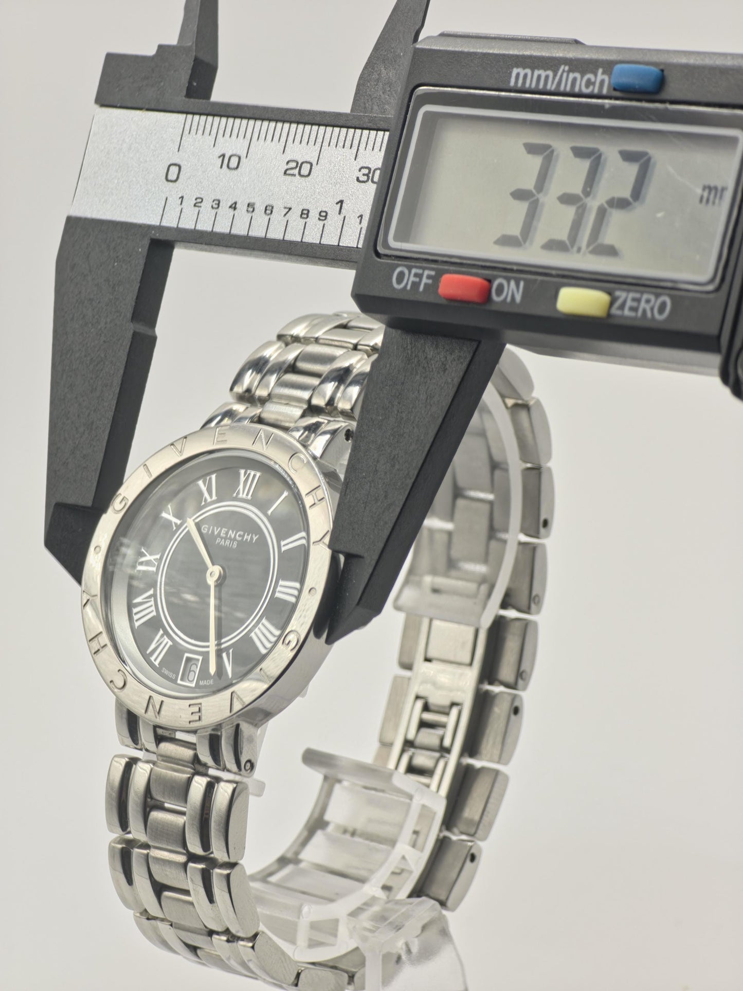Givenchy RA700491 Quartz Watch Grey Dial Date Stainless Steel Men Swiss Made-257