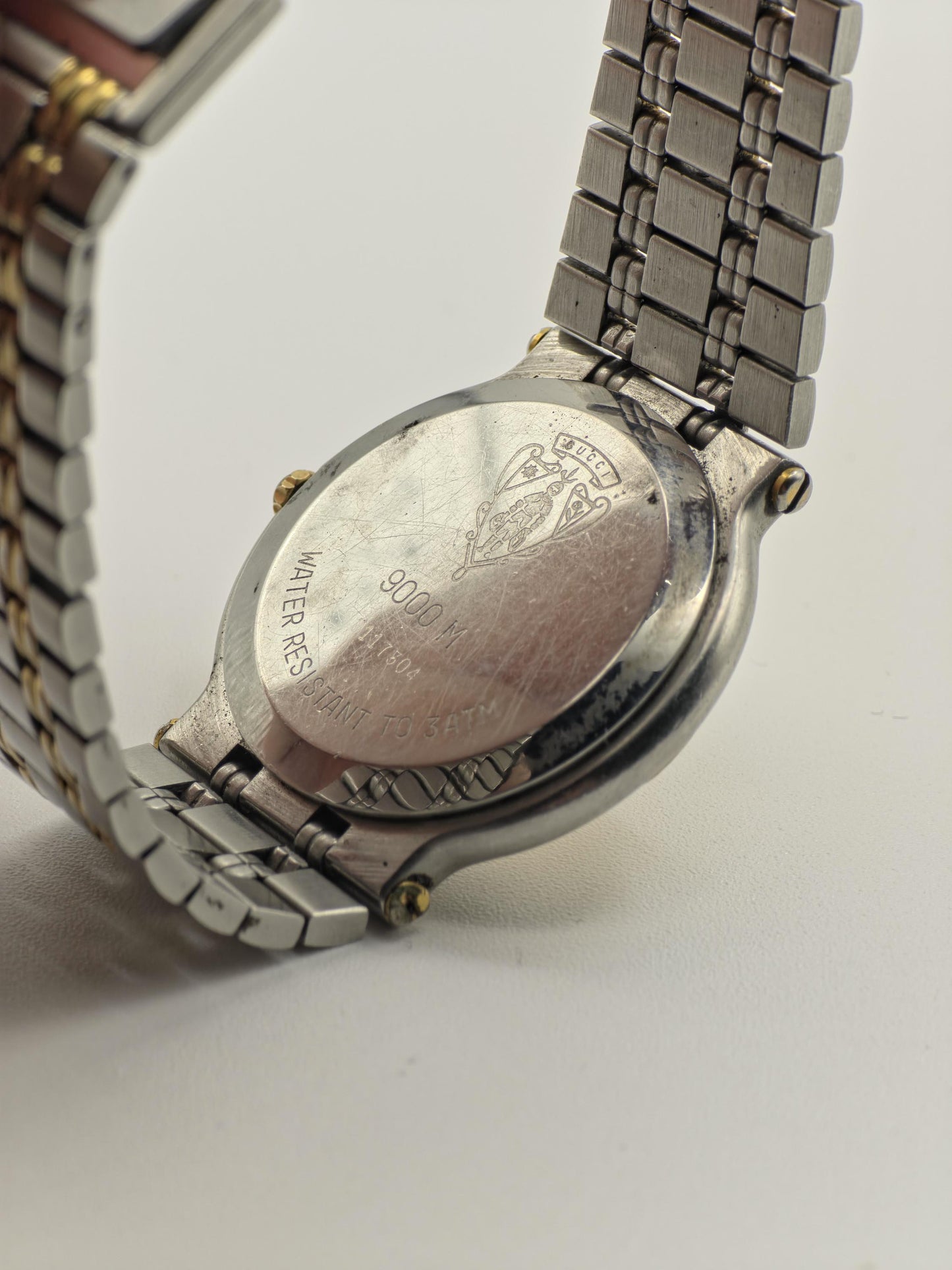 Gucci 9000M Quartz Watch Two Tone Stainless Steel Unisex Swiss Made - 261