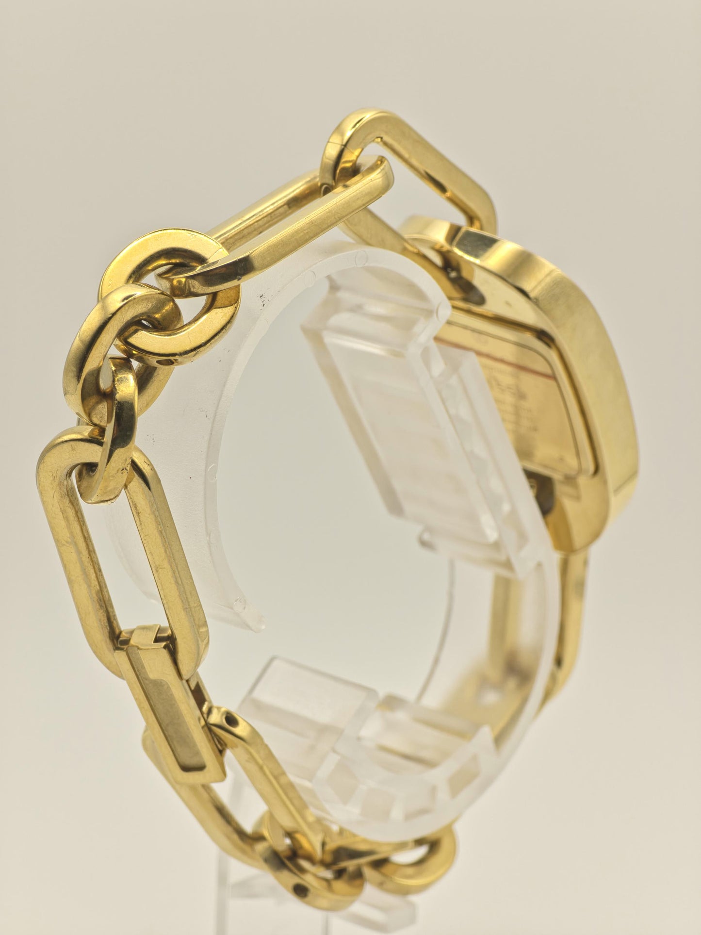 Gucci 6155L Quartz Watch White Dial Gold Tone Women Swiss Vintage - 276
