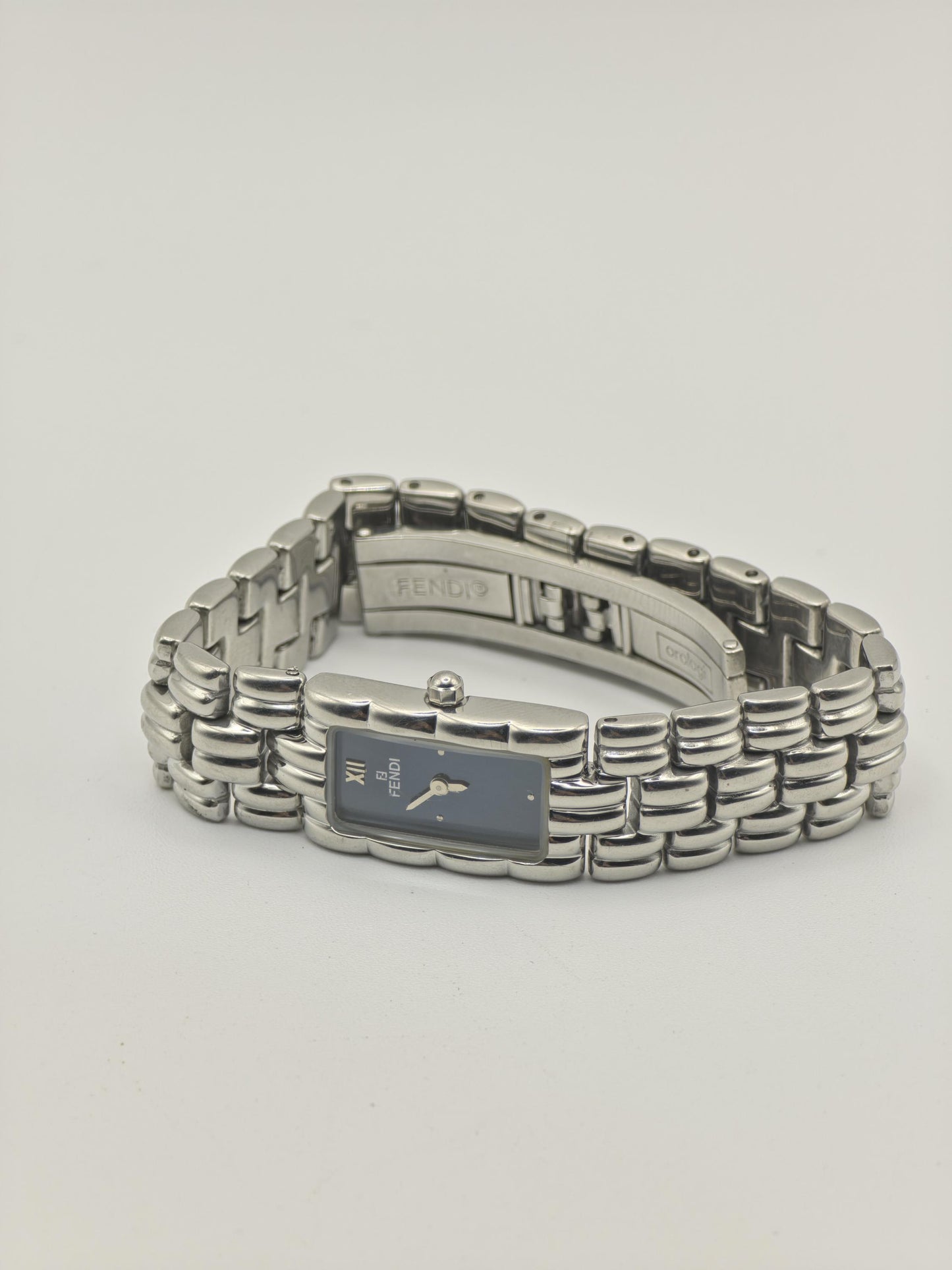 Fendi 660L Women Watch Blue Dial Bracelet Swiss Made Luxury Vintage - 283