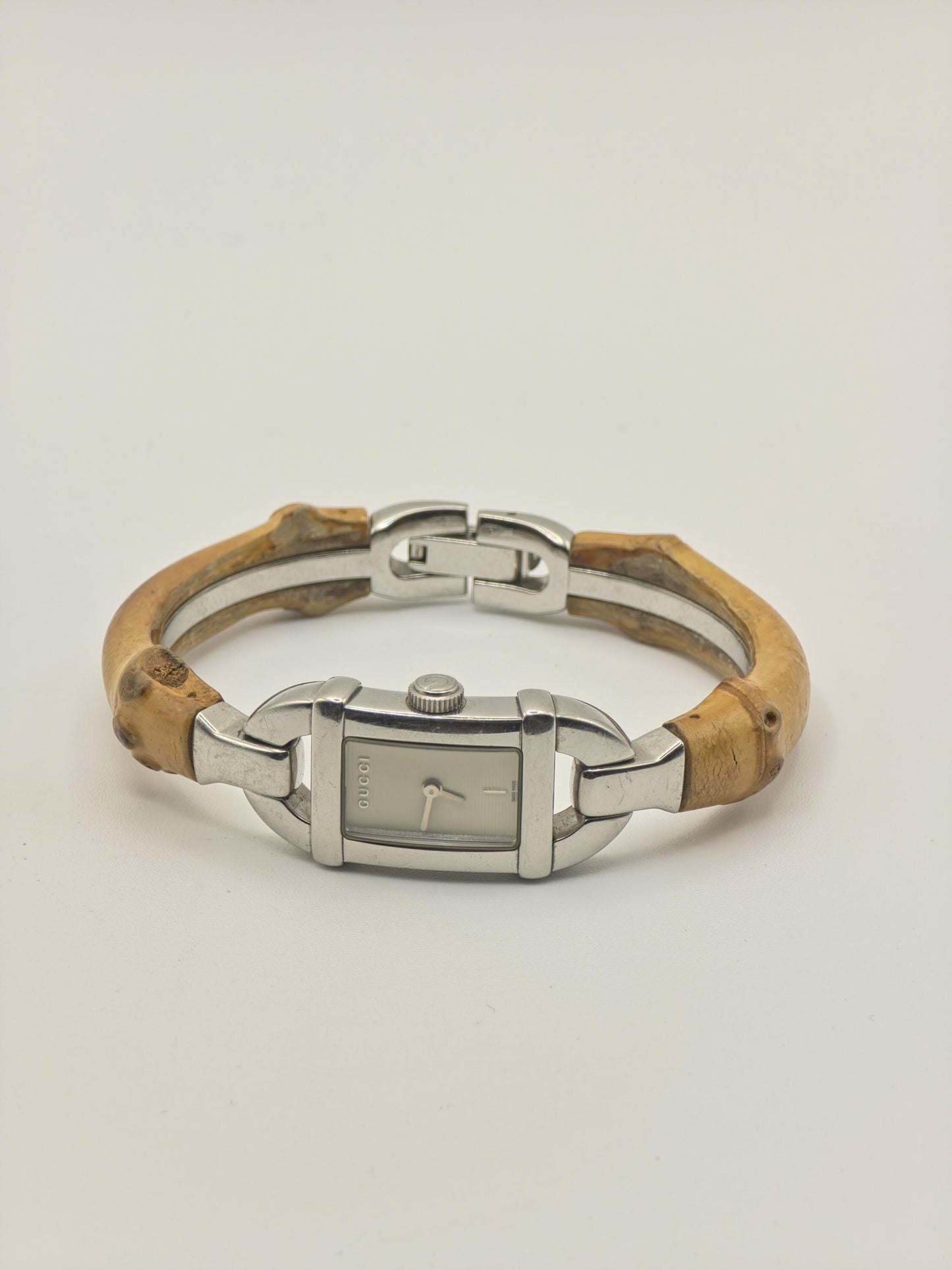 Gucci 6800L Women Watch Silver Dial Bamboo Style Swiss Made Vintage - 284