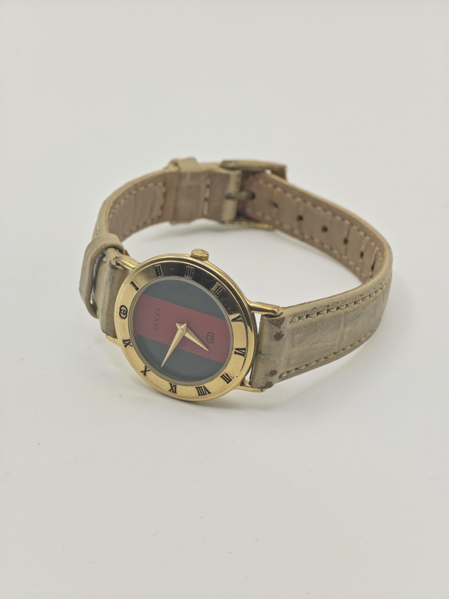 Gucci 3000L Quartz Watch Green Red Dial Gold Tone Leather Women - 246
