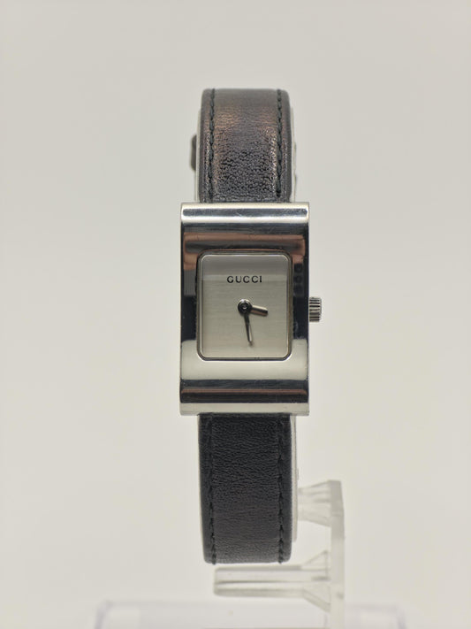 Gucci 2300L Quartz Watch Stainless Steel Case Leather Strap Women Swiss - 265