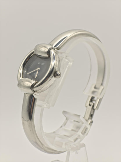 Gucci 1400L Quartz Watch Black Dial Bangle Bracelet Women Swiss - 271