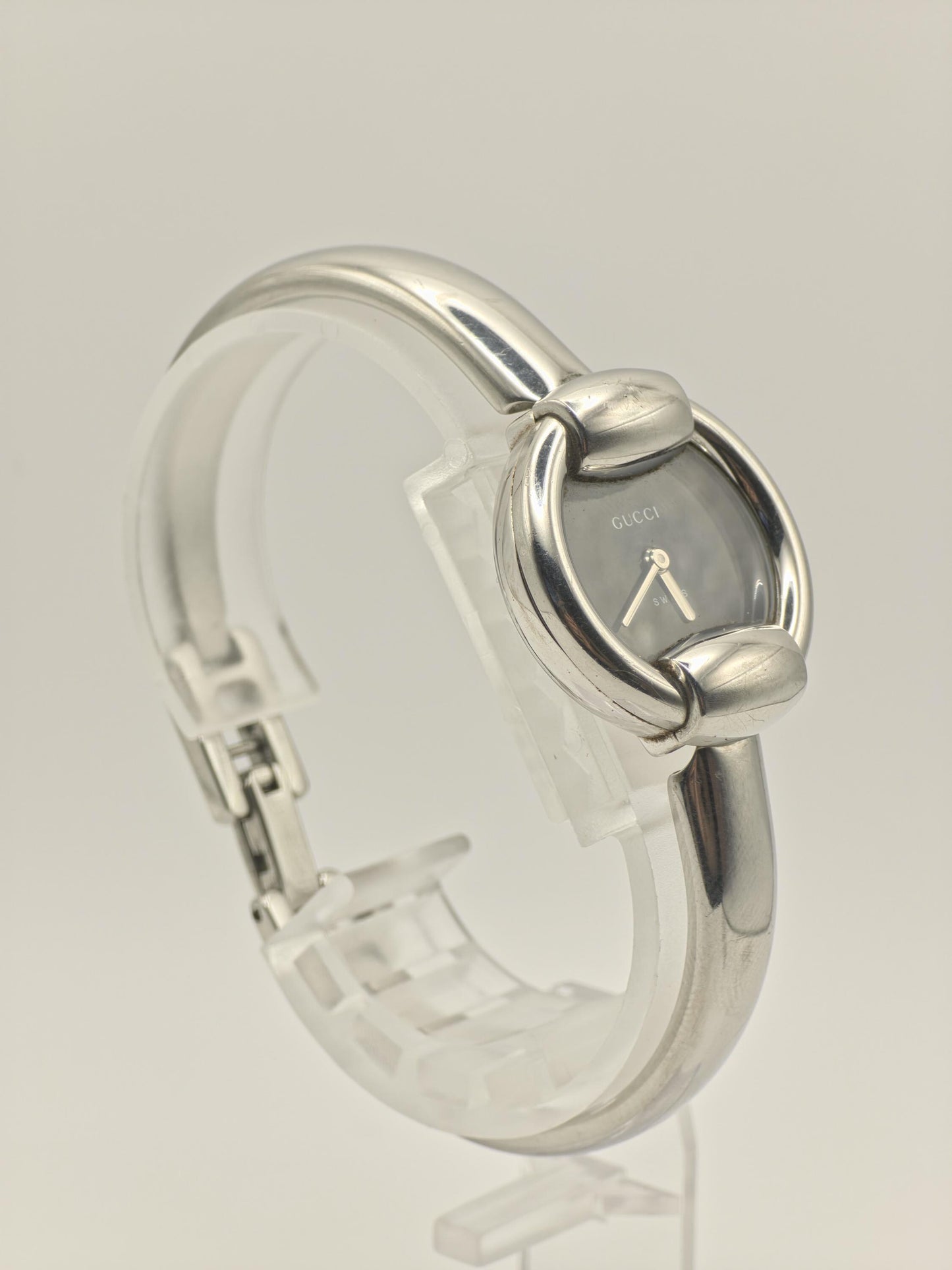 Gucci 1400L Quartz Watch Black Dial Bangle Bracelet Women Swiss - 271