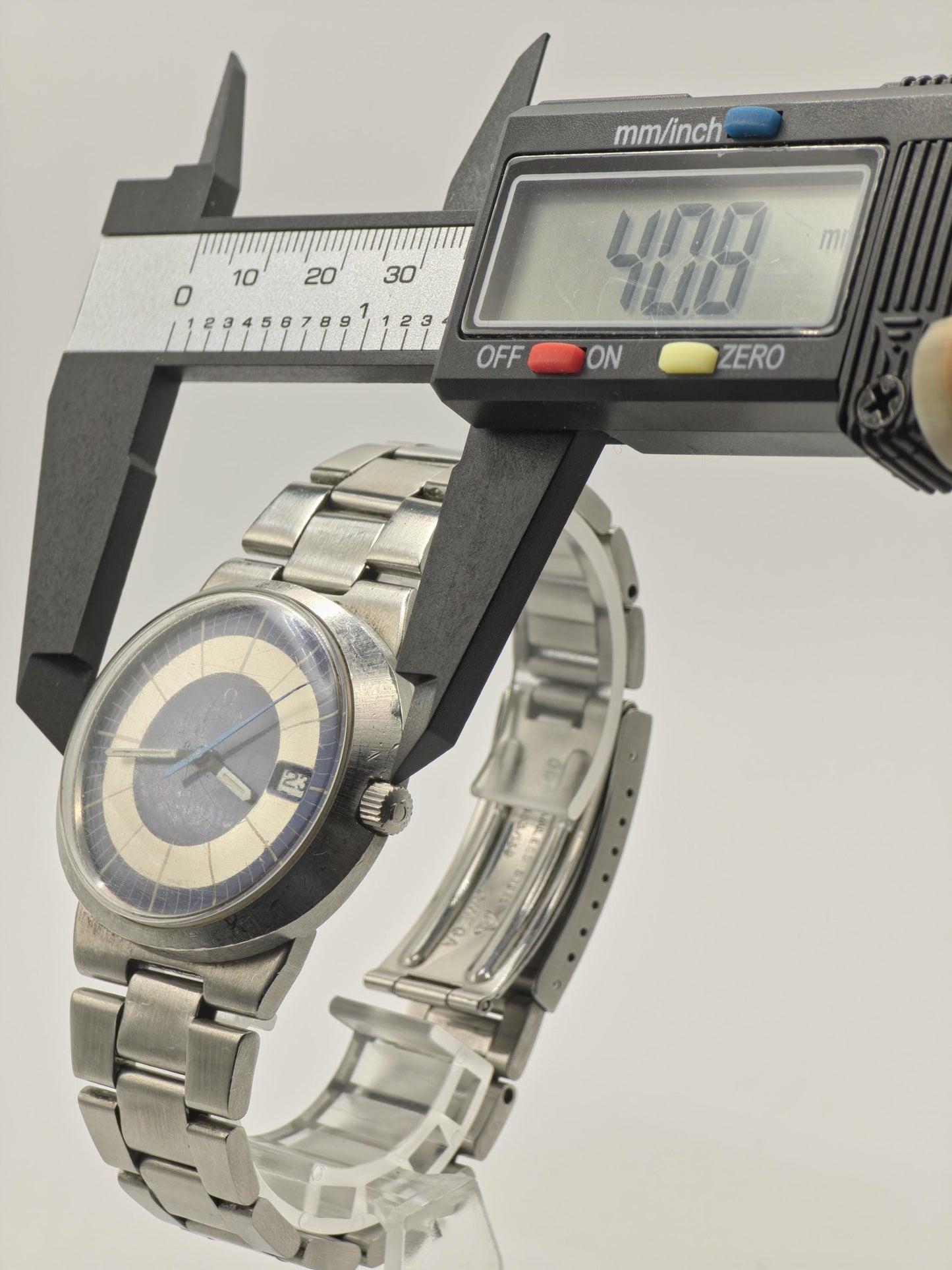 Omega Geneve Dynamic Automatic Blue Bullseye Dial Date Vintage Men Swiss - 272
