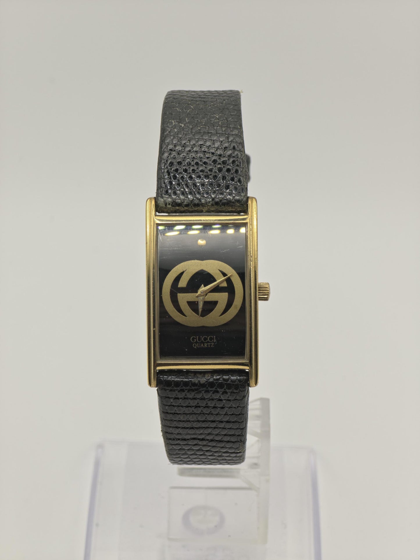 Gucci Quartz Women Black Dial GG Logo Gold Tone Case Classic | - 305