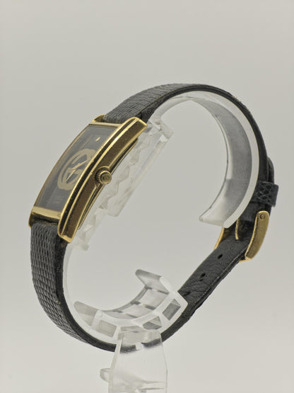 Gucci Quartz Women Black Dial GG Logo Gold Tone Case Classic | - 305