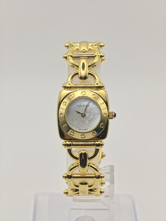 Gucci 6400L Gold Tone Women Vintage Quartz Watch Mother of Pearl Dial | - 312