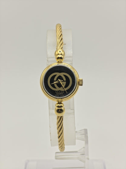 Gucci 2047.1L Gold Tone Bangle Bracelet Women Vintage Quartz Watch | - 318