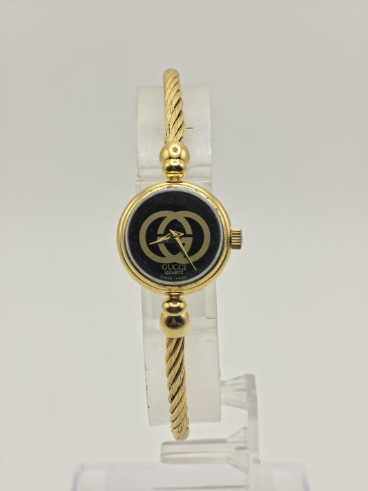 Gucci 2047.1L Gold Tone Bangle Bracelet Women Vintage Quartz Watch | - 318