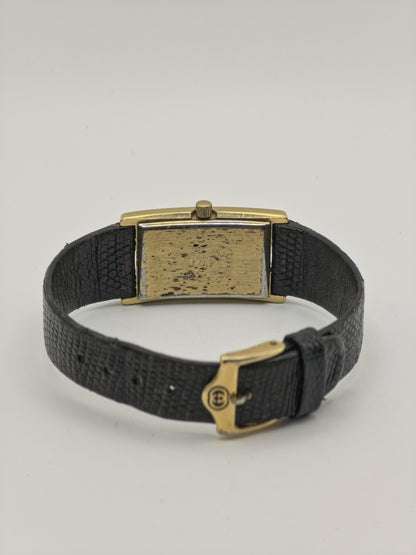Gucci Quartz Women Black Dial GG Logo Gold Tone Case Classic | - 305