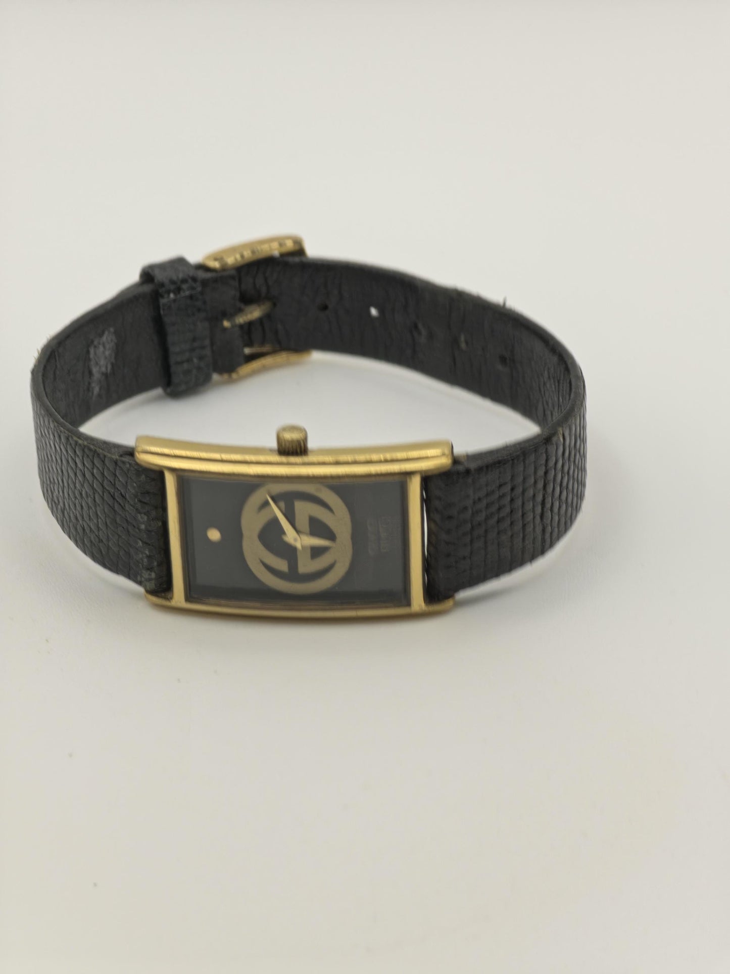Gucci Quartz Women Black Dial GG Logo Gold Tone Case Classic | - 305