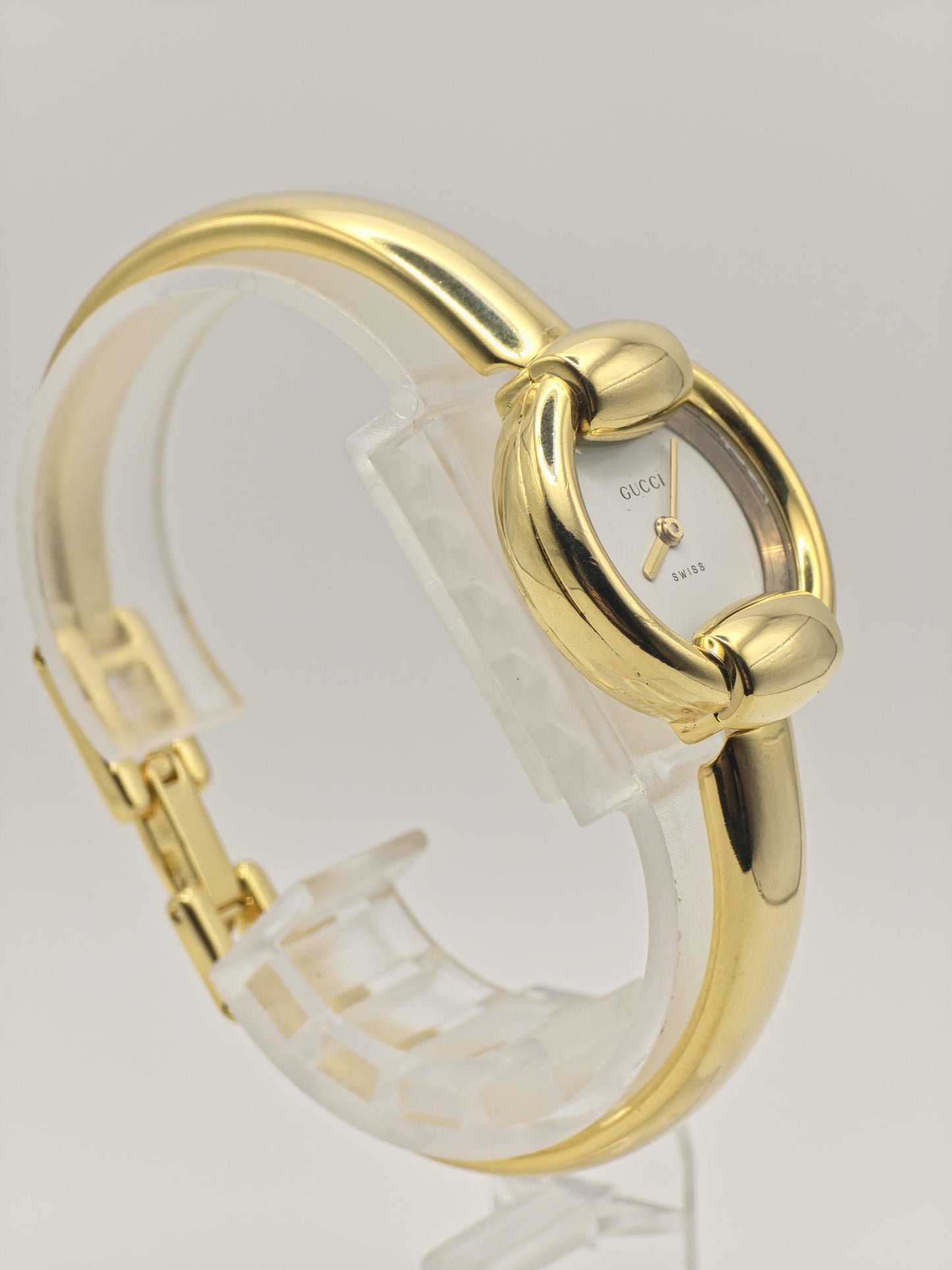 Gucci 1400L Gold Tone Bangle Women Vintage Quartz Watch Minimalist Swiss Made | - 315