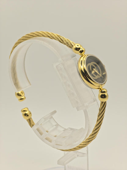 Gucci 2047.1L Gold Tone Bangle Bracelet Women Vintage Quartz Watch | - 318