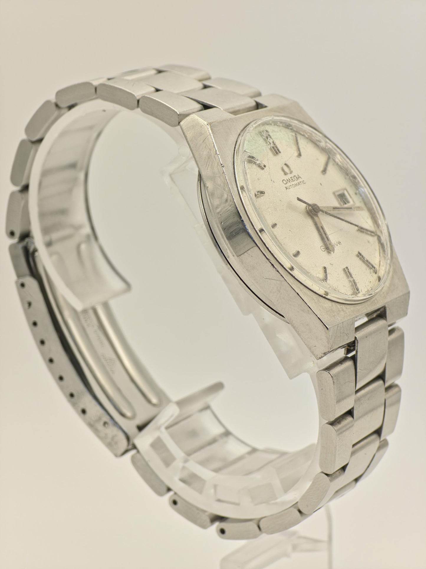 Vintage Omega Genève Men’s Automatic Watch Stainless Steel Date Swiss Made - 332